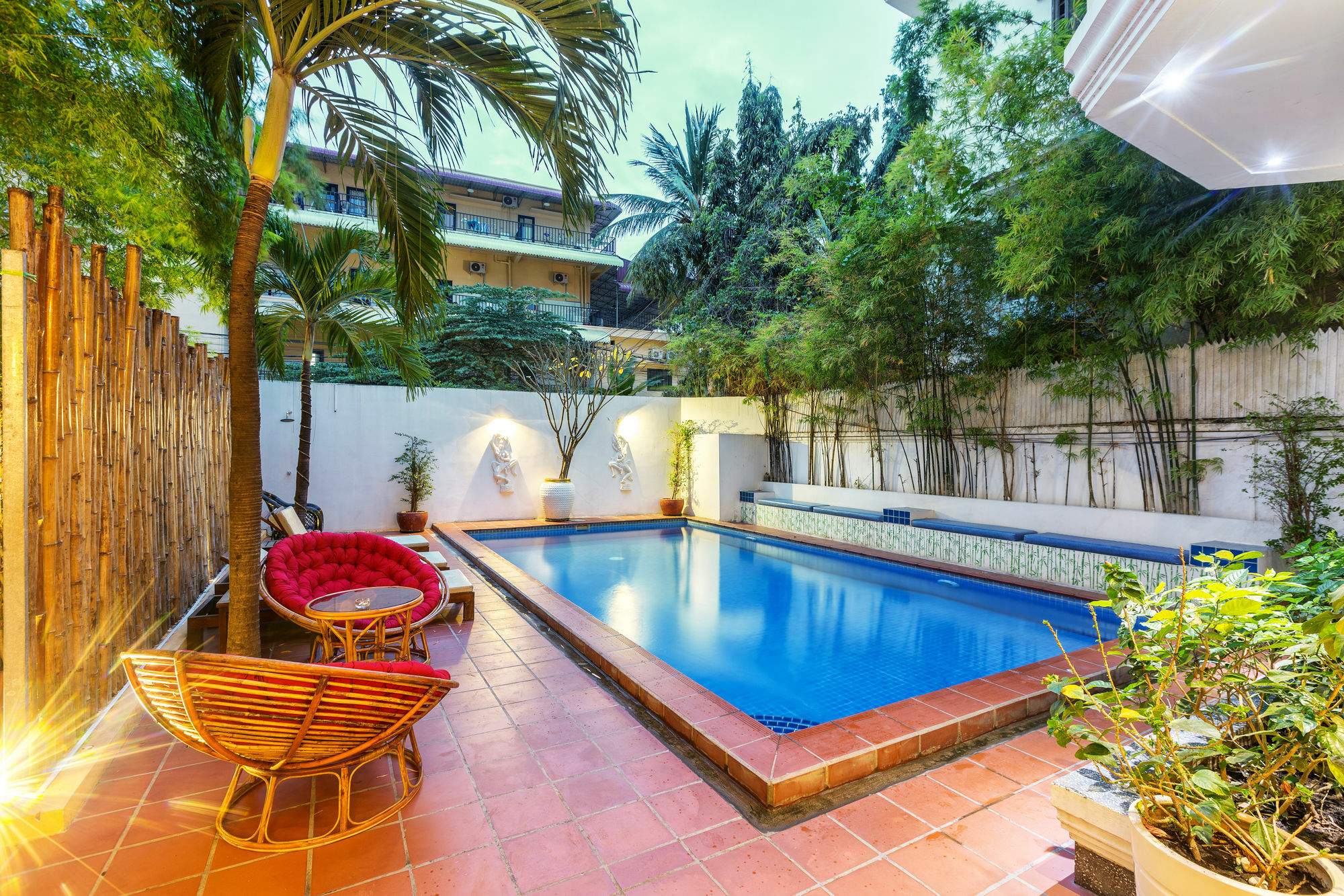 Jasmin Monument Hotel Phnom Penh Exterior foto